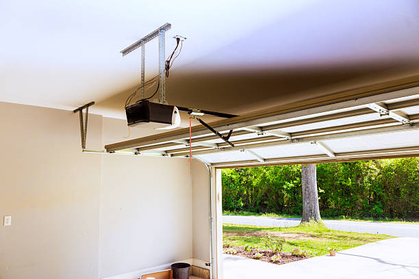 Top rated local Garage Door Panel Replacement specialists in Parlier, CA